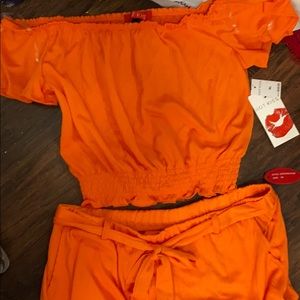 SUPER CUTE TWO PIECE ORANGE OUTFIT